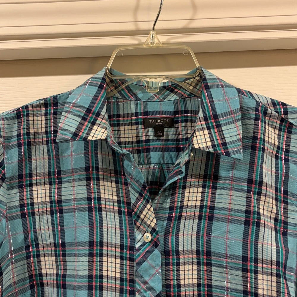 Talbots women’s blue plaid shirt like new MP - Picture 2 of 5